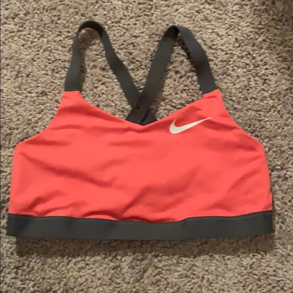 Girls Nike dri fit sports bra L